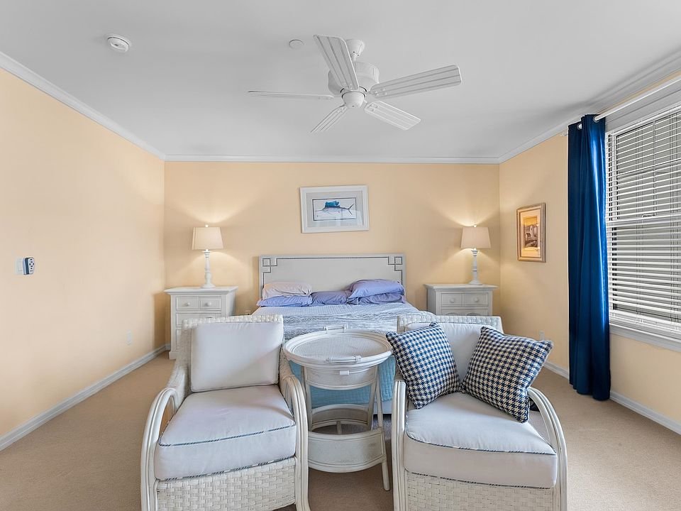 Diamond District Oceanfront Condo – Unit 207